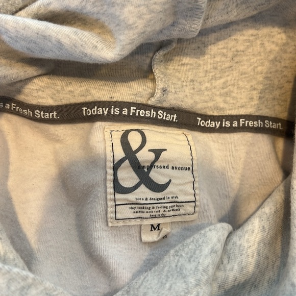 Ampersand Ave double hood sweatshirt -that’s show biz - Picture 7 of 8